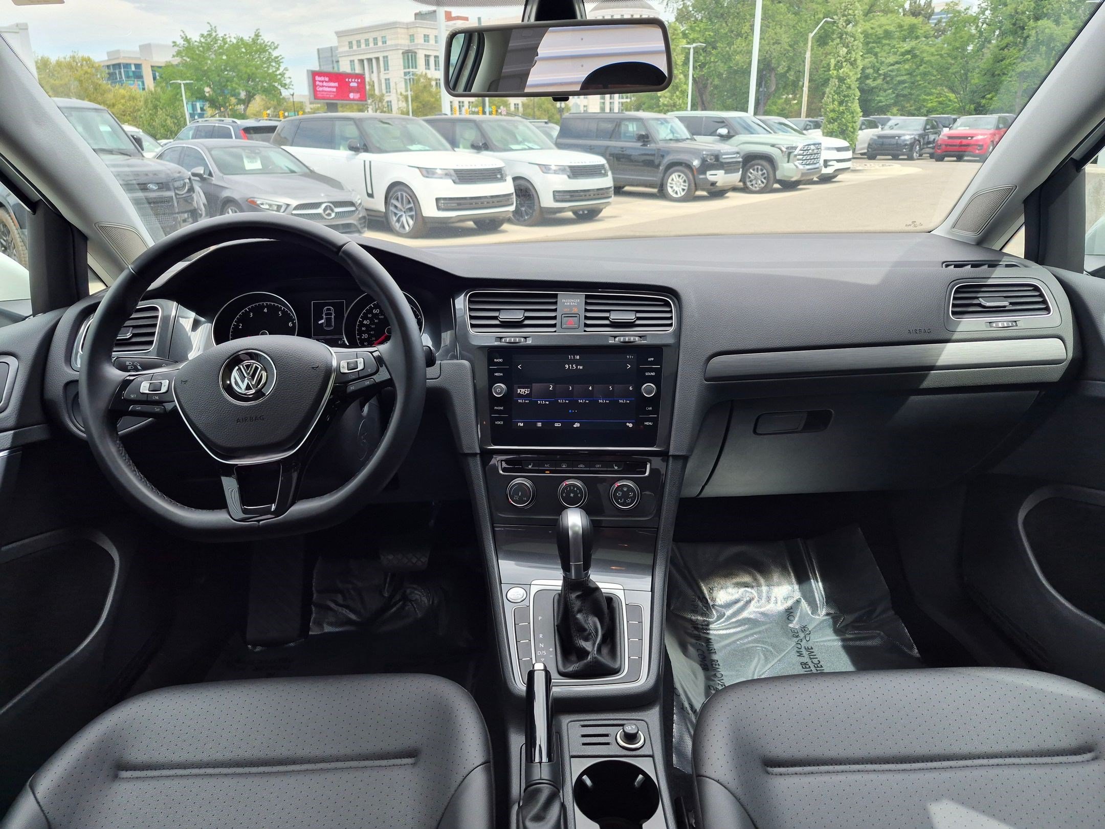 Used 2018 Pure White Volkswagen S image 22