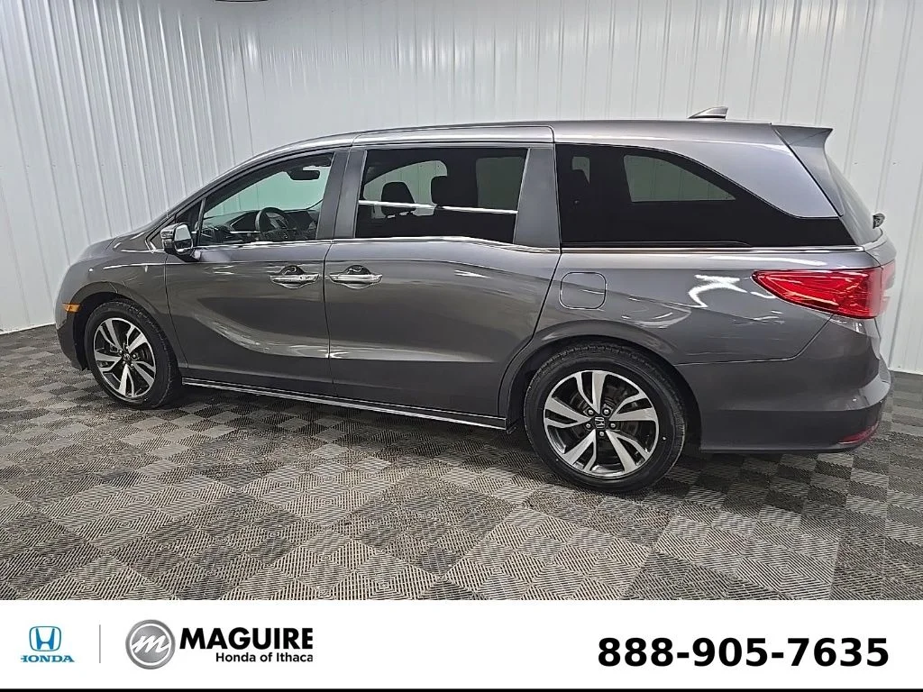 Used 2024 Gray Honda Touring image 4