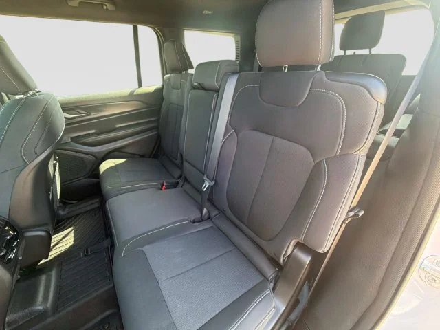 Used 2025 Silver Jeep Laredo image 14