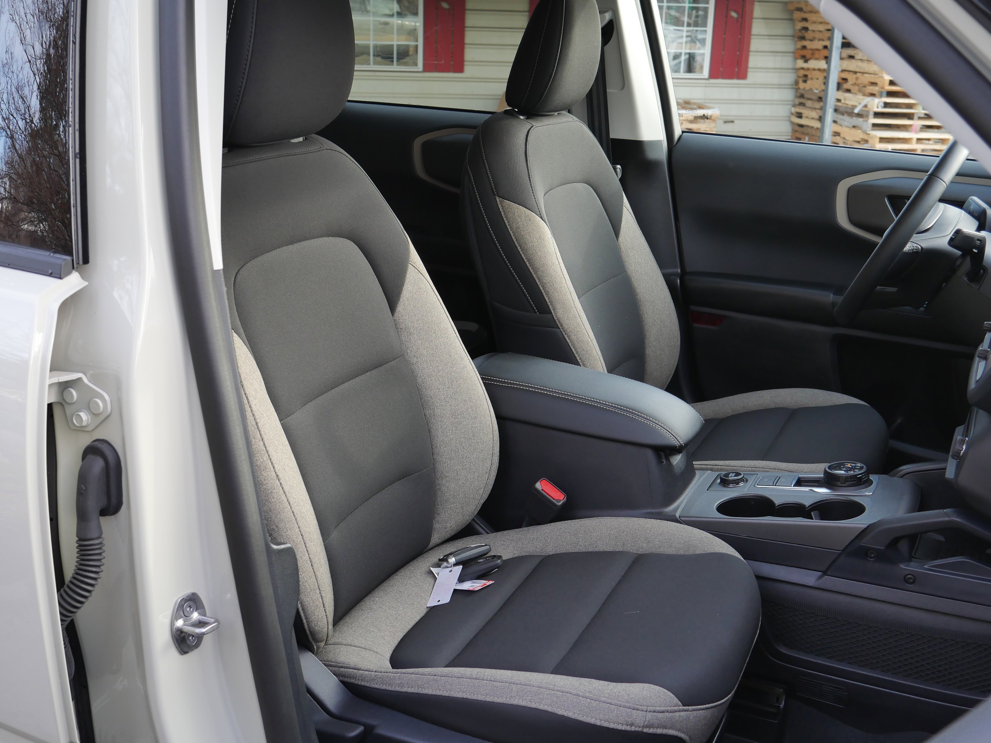 New 2025 Desert Sand Ford Big Bend® image 27