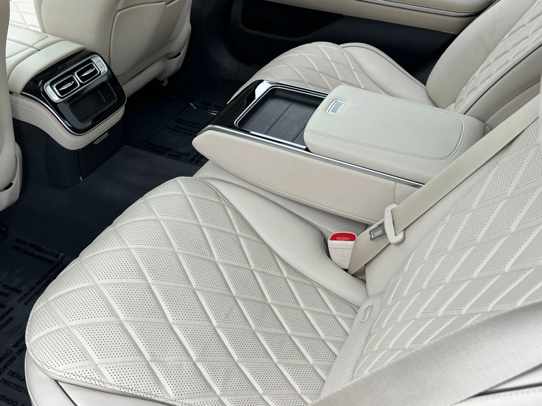 Used 2021 White Mercedes-Benz S 580 image 28