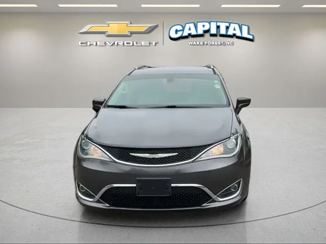 Used 2017 Gray Chrysler Touring L Plus image 8