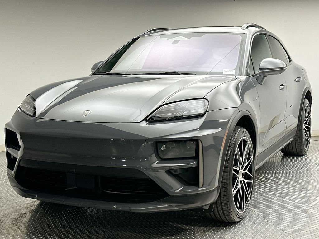 2025 Porsche Macan