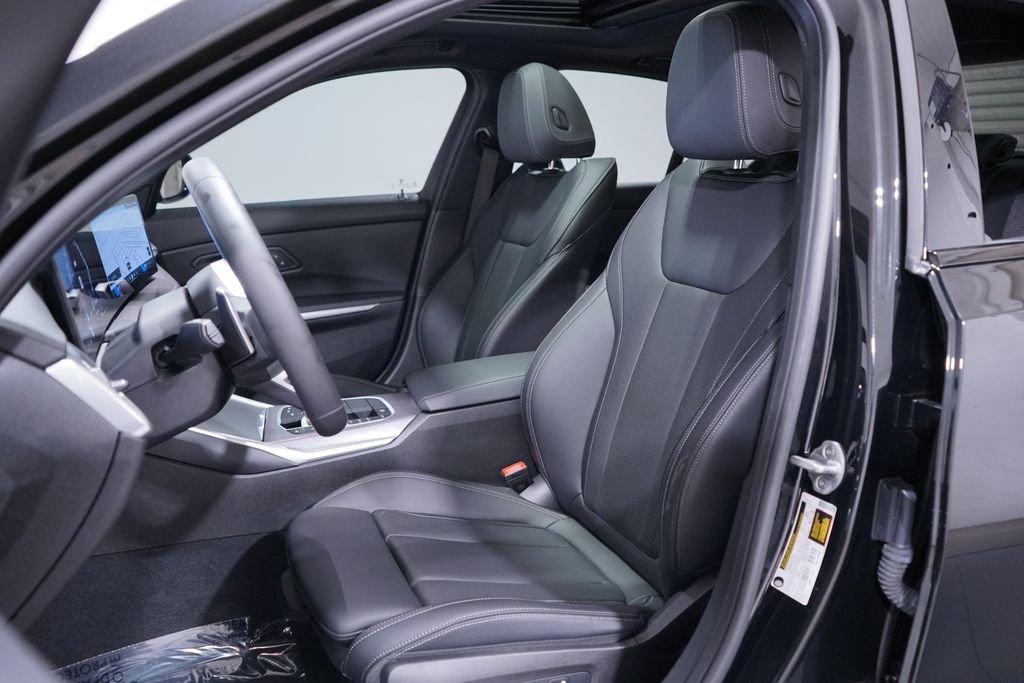 Used 2025 Black Sapphire Metallic BMW M340i image 7