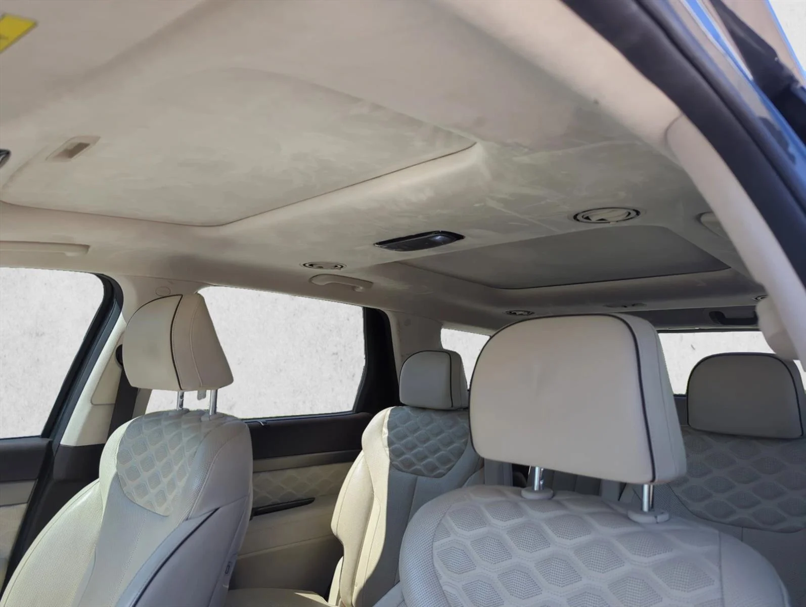 Used 2020 Steel Graphite Hyundai Limited image 15