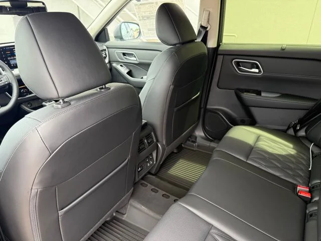 New 2026 Gun Metallic Nissan Platinum image 19
