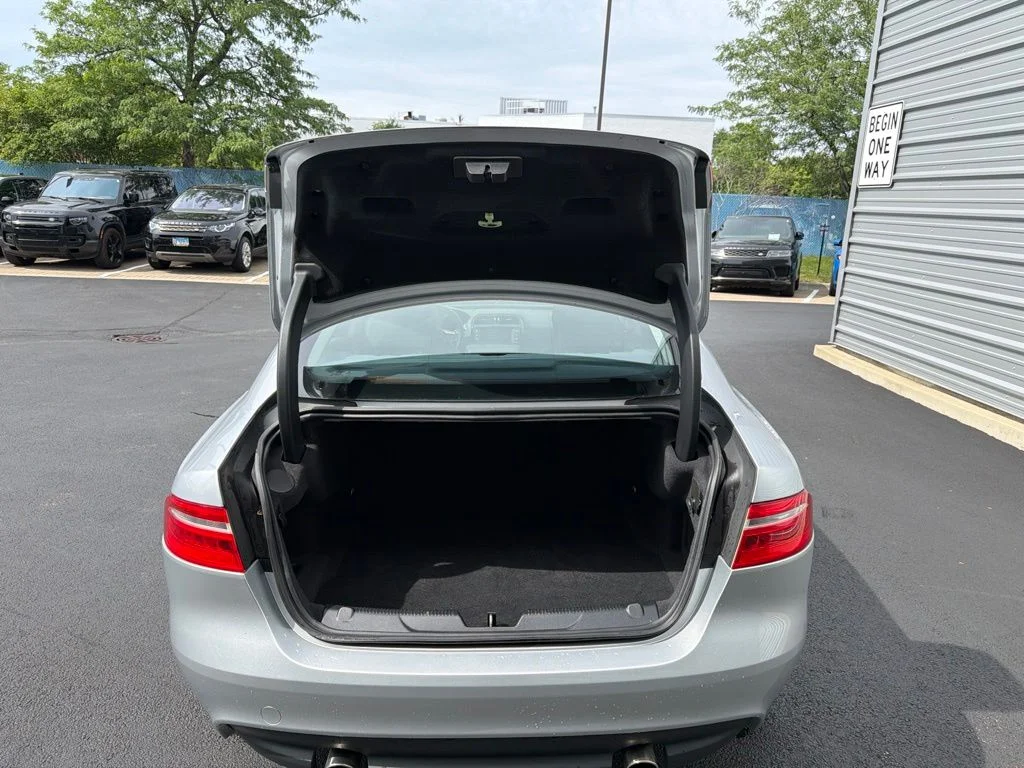Used 2018 Indus Silver Jaguar 25t image 16