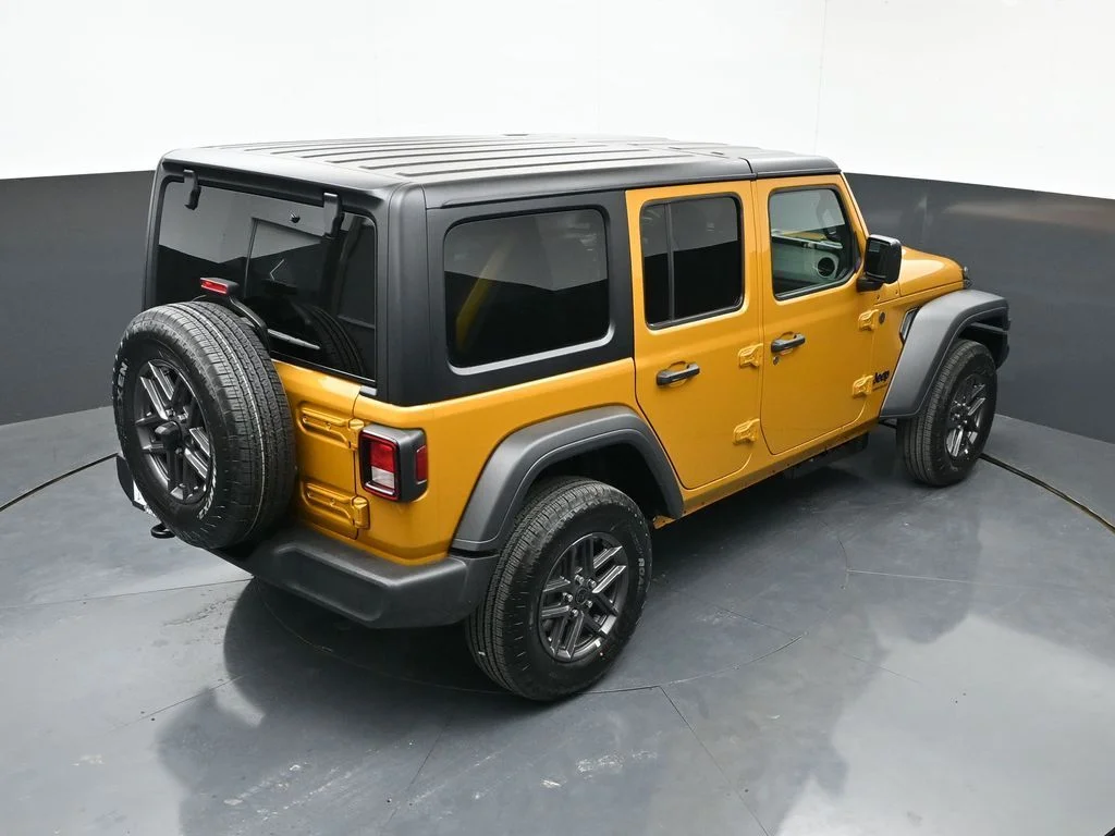 New 2026 Goldilocks Exterior Paint Jeep Sport S image 38