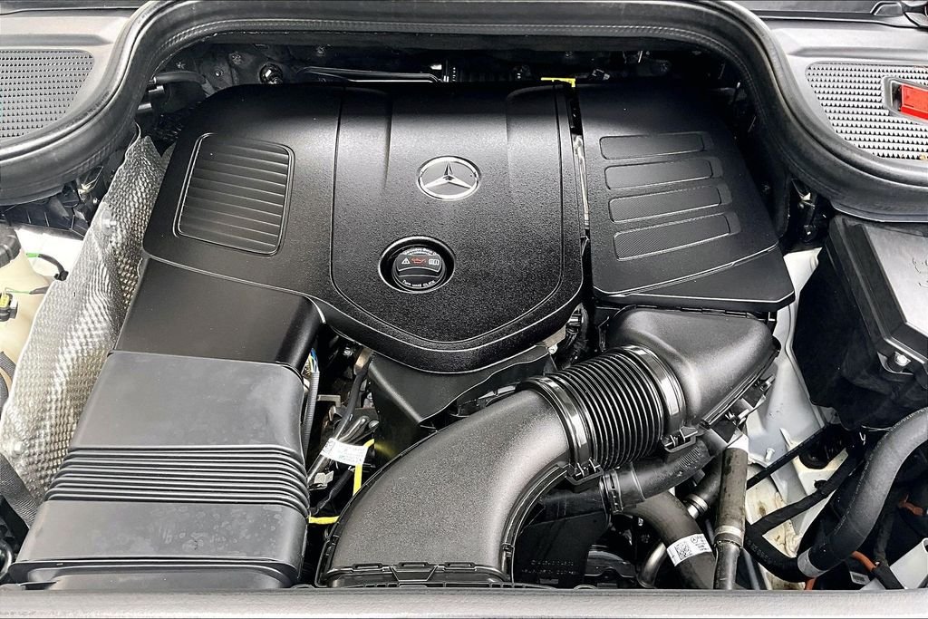 Certified Used 2025 White Mercedes-Benz GLE 350 image 9
