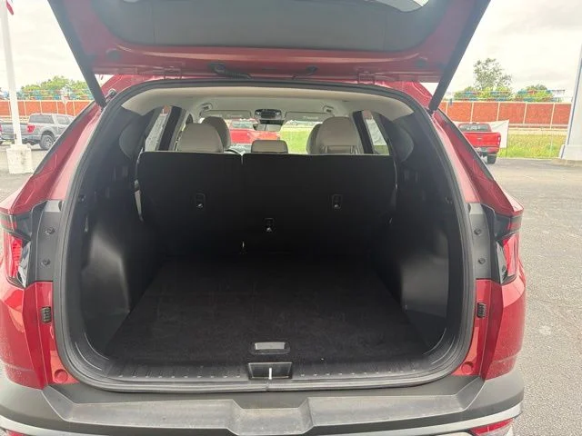 Used 2025 Red Hyundai SEL image 5
