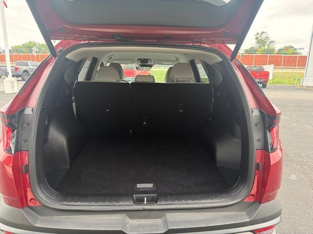 Used 2025 Red Hyundai SEL image 5