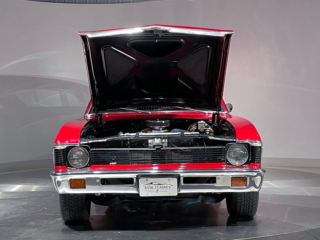 Used 1972 Red Chevrolet  image 29