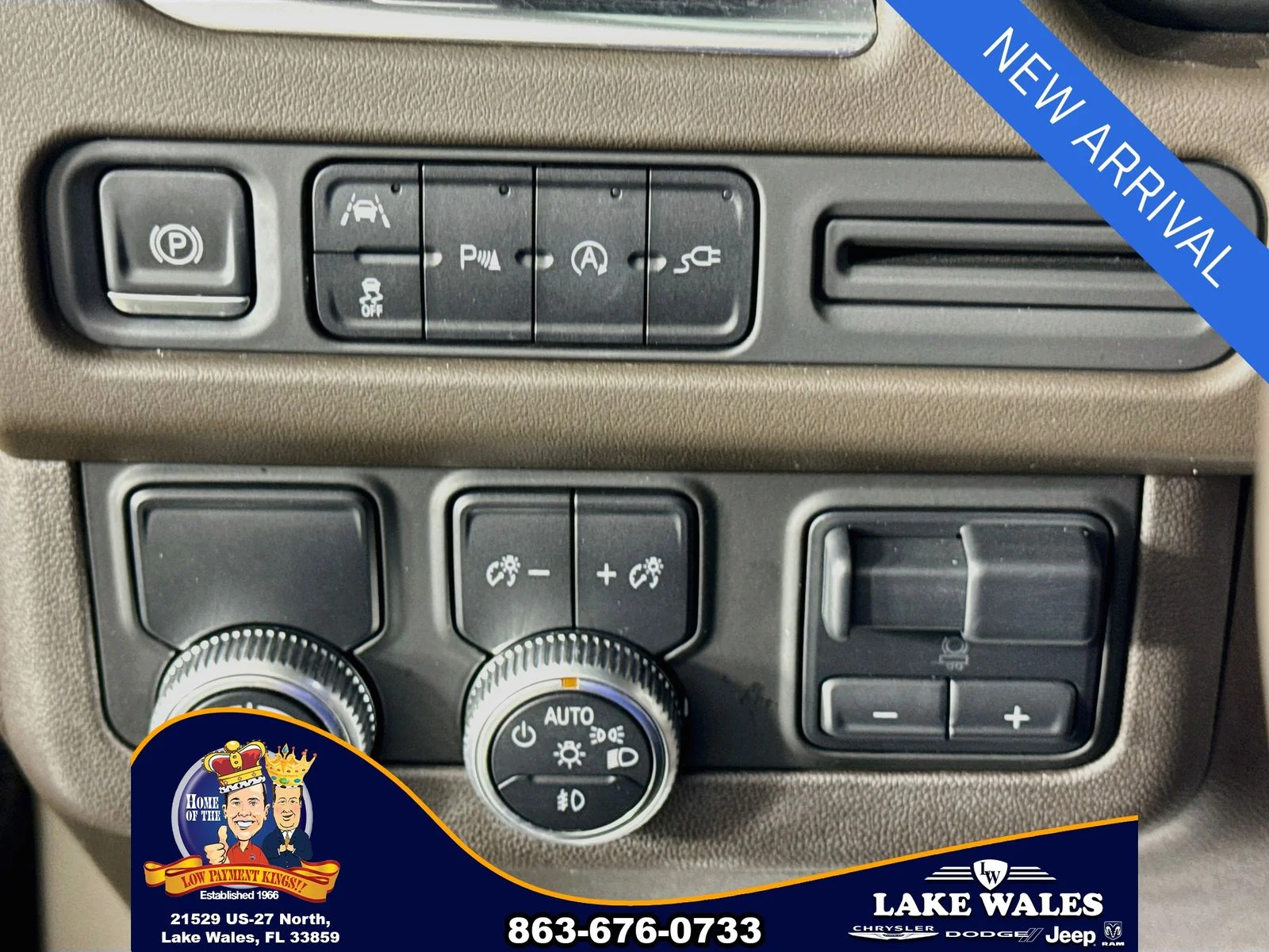Used 2021 Beige GMC SLT image 10
