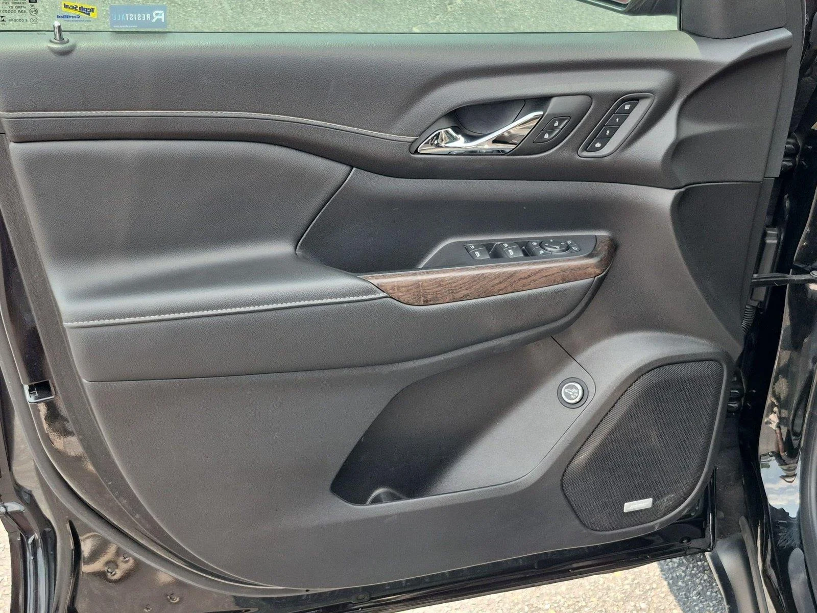 Used 2023 Ebony Twilight Metallic GMC Denali image 15