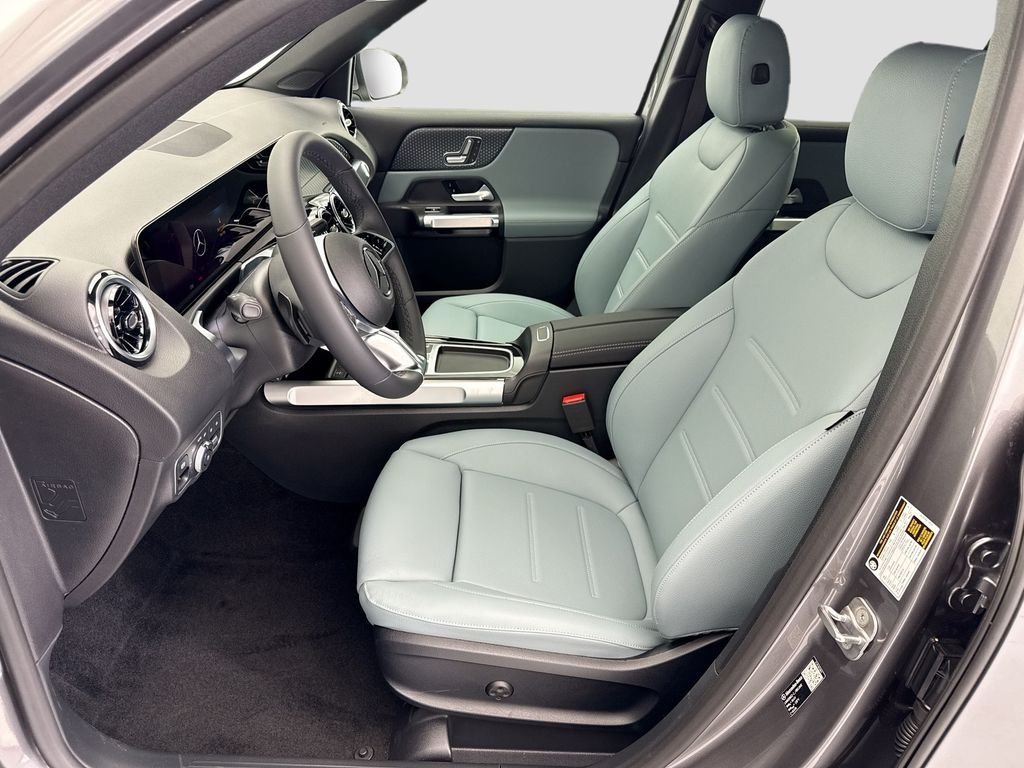 New 2026 Mountain Grey Metallic Mercedes-Benz GLB 250 image 17