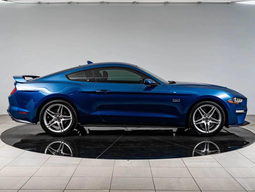 Used 2022 Atlas Blue Metallic Ford GT image 11