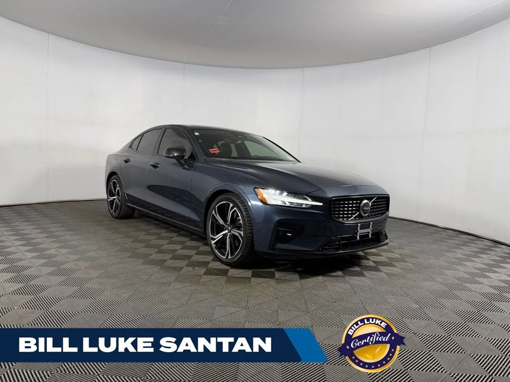 2024 Volvo S60 B5 Core Dark Theme AWD's photo