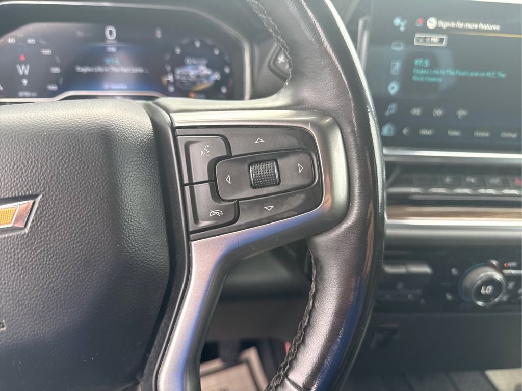Used 2024 Sterling Gray Metallic Chevrolet LT image 29