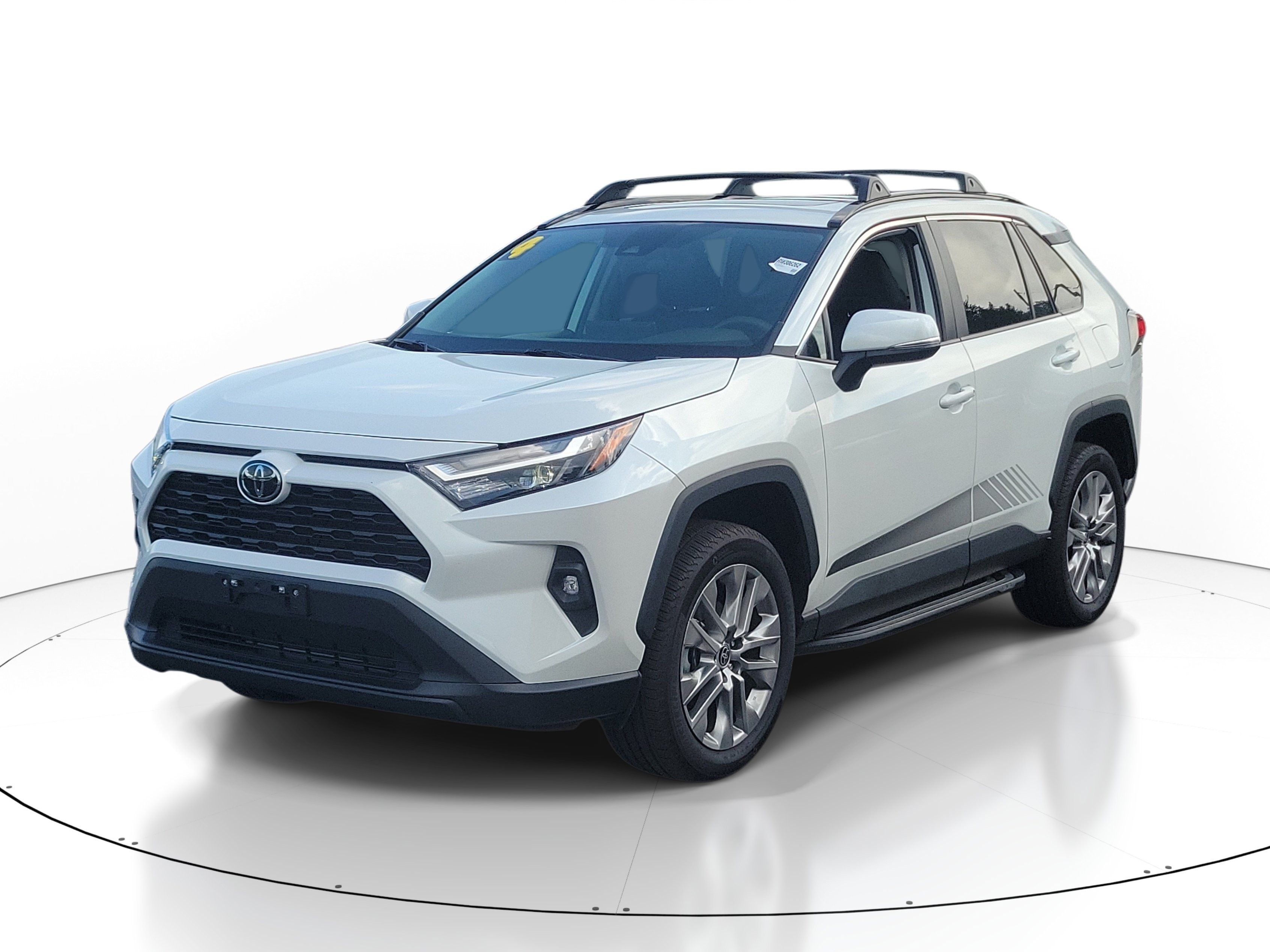 Used 2024 Pearl Toyota XLE Premium image 2
