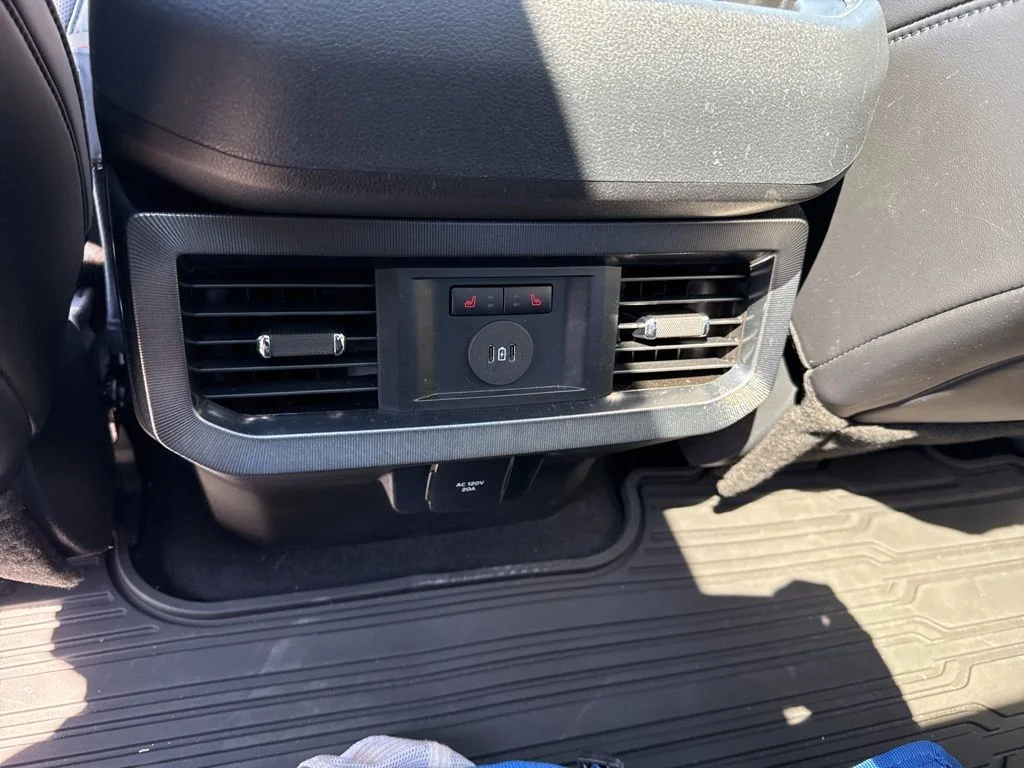 Used 2025 Black Ford Platinum image 31