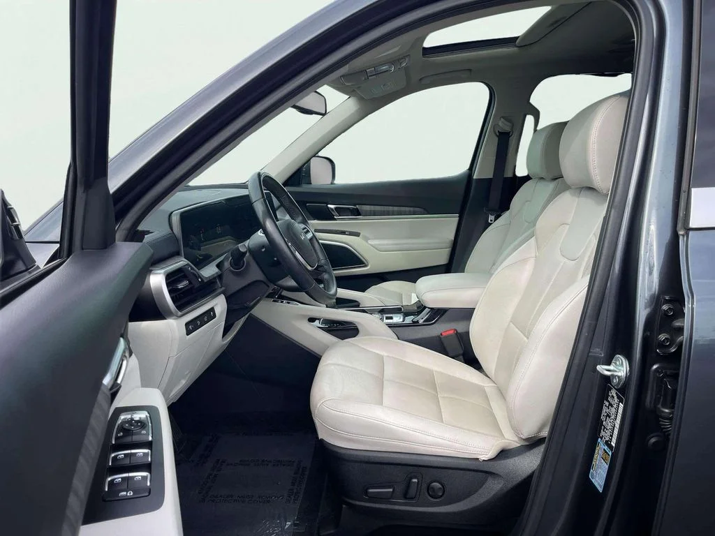 Certified Used 2024 Gravity Gray Kia EX image 26