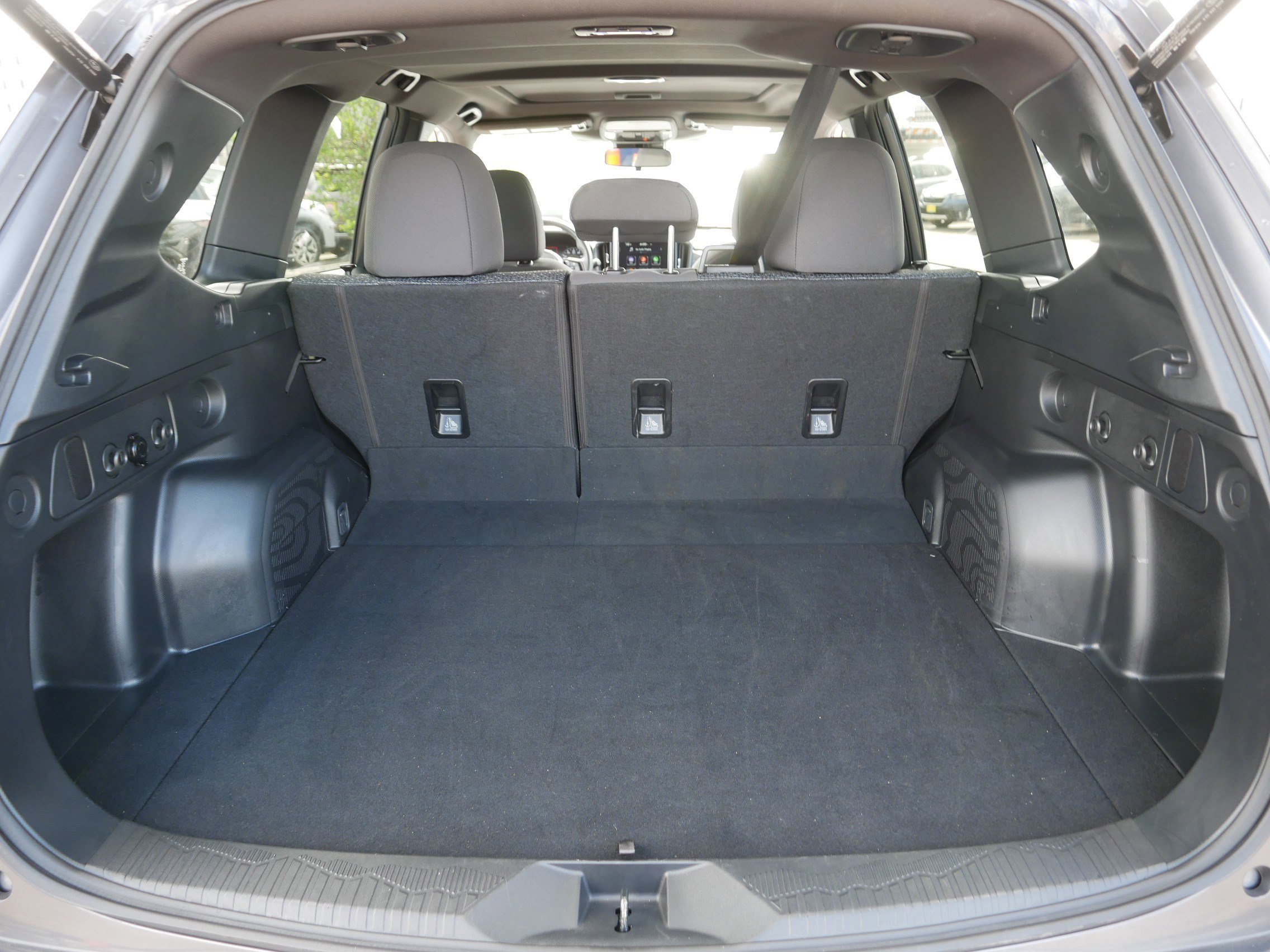 Used 2025 Magnetite Gray Metallic Subaru Premium image 18