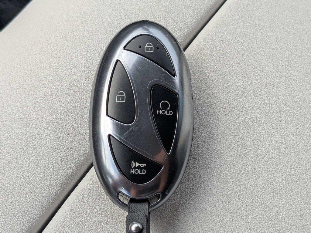 New 2027 Black Hyundai Limited 7P image 34