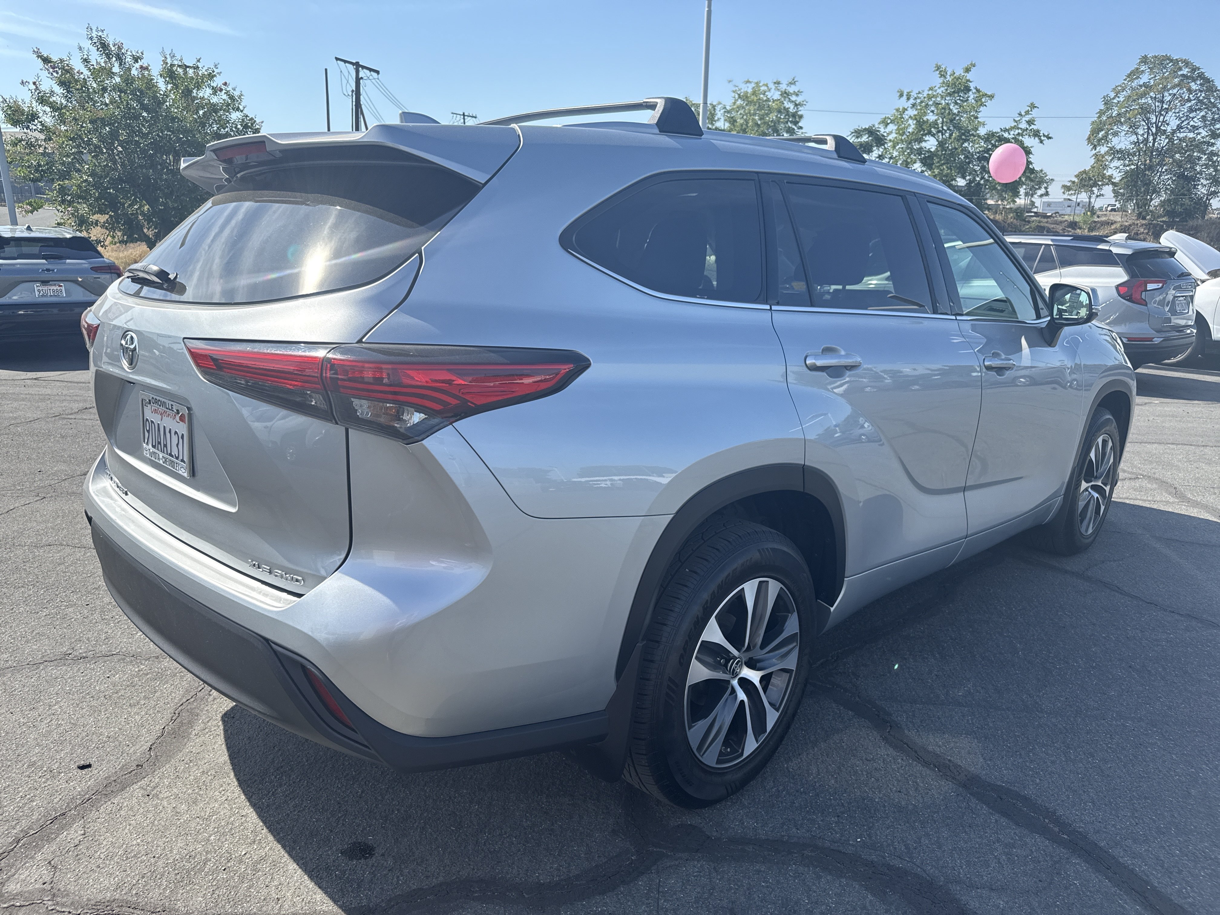 Used 2022 Celestial Silver Metallic Toyota XLE image 5