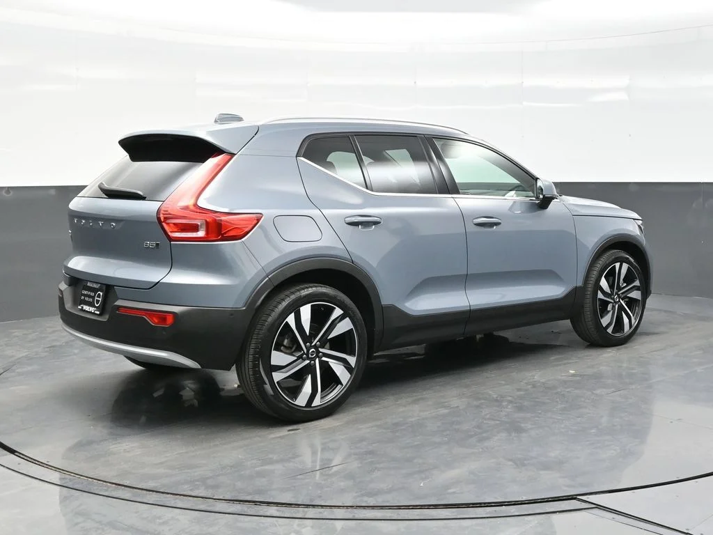 Certified Used 2023 Thunder Grey Volvo Ultimate image 7
