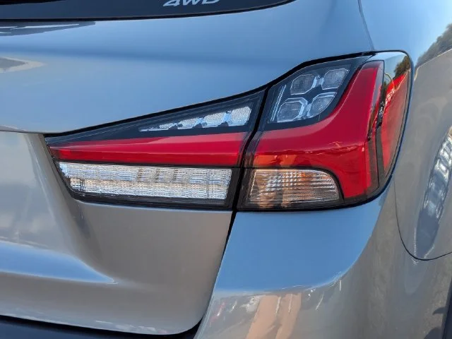 New 2027 Gray Mitsubishi ES image 11