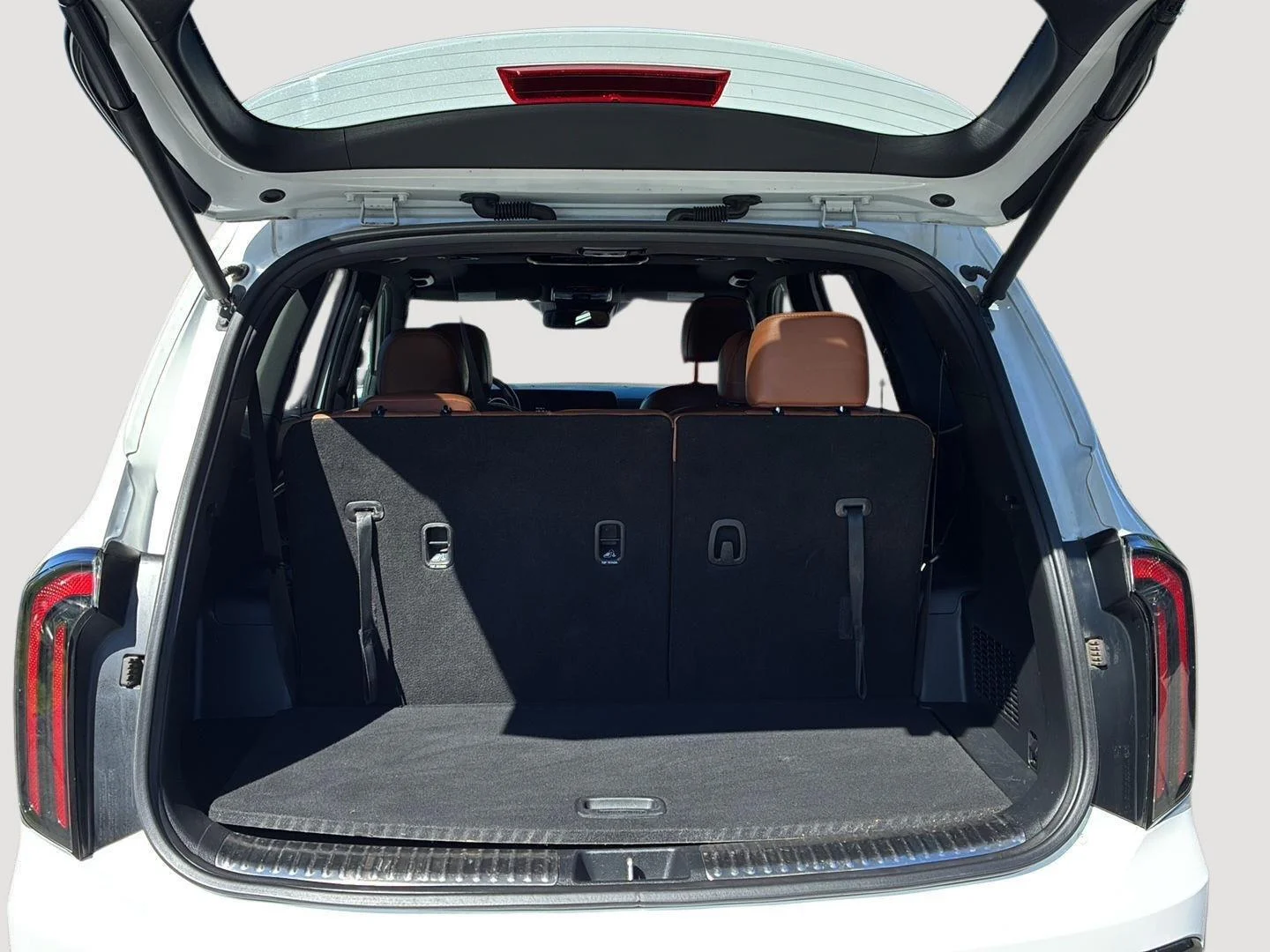 Used 2024 Glacial White Pearl Kia SX X-Line image 22