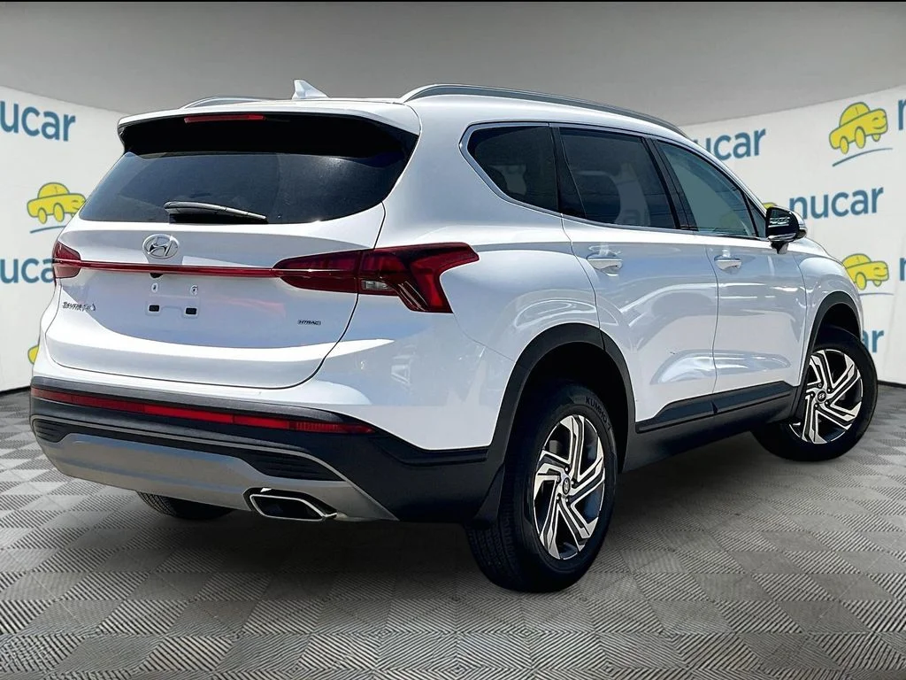Used 2023 White Hyundai SEL image 6