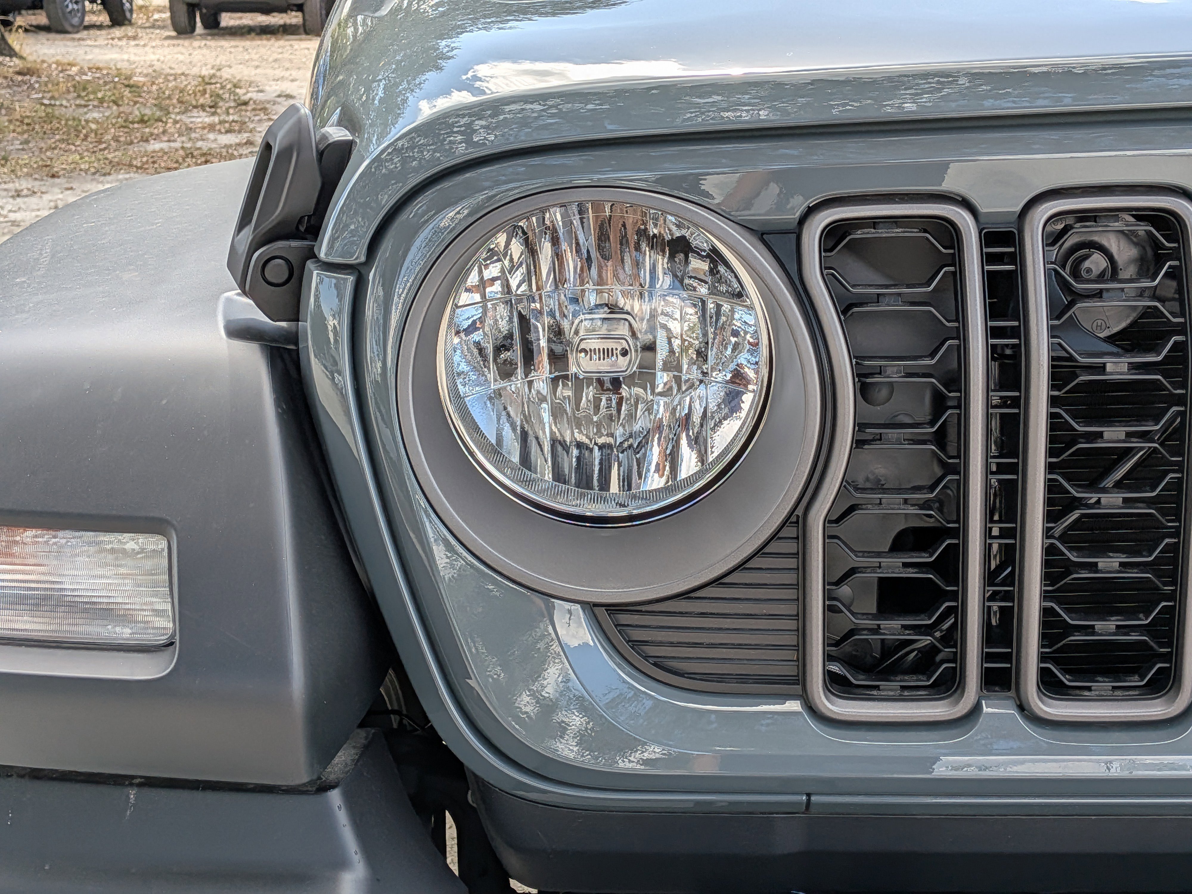 New 2026 Anvil Clear-Coat Exterior Paint Jeep Sport image 9