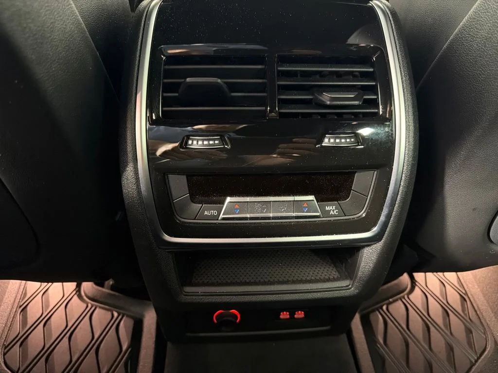 Certified Used 2025 Gray BMW xDrive40i image 17