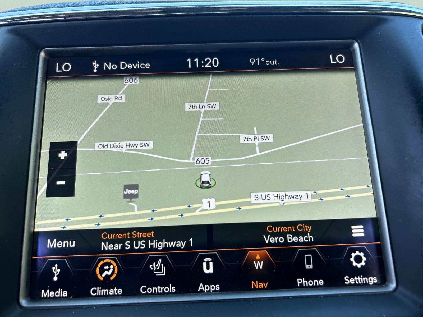 Used 2018 Black Jeep Altitude image 17