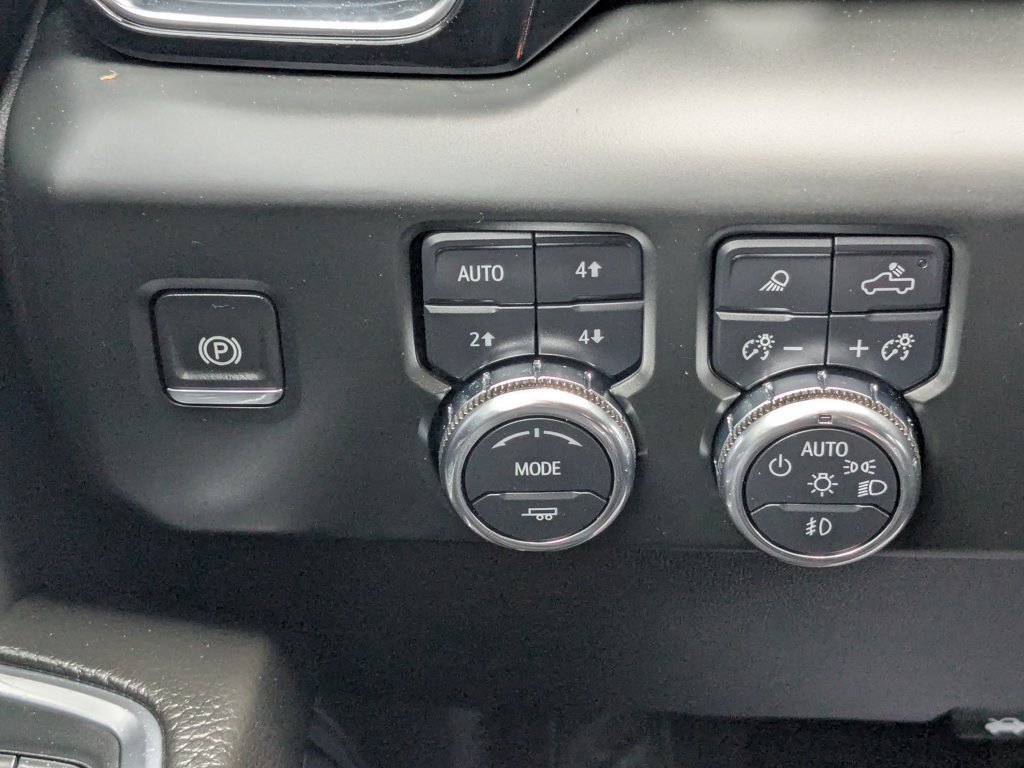 Used 2024 Sterling Metallic GMC Denali image 21