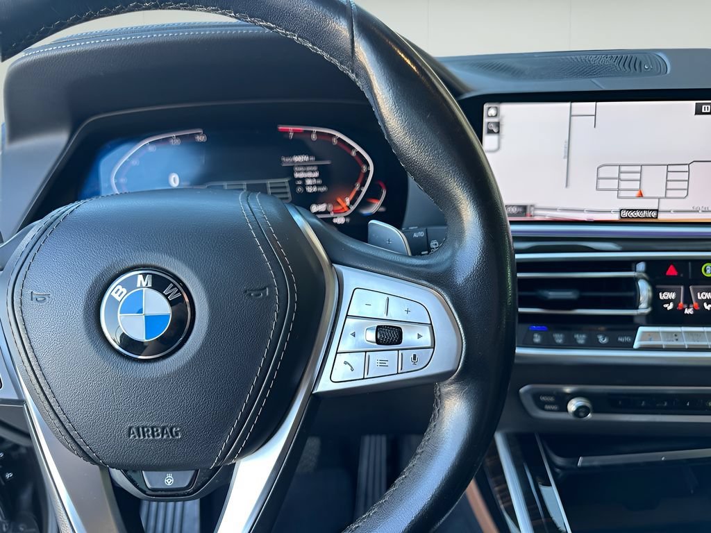 Used 2019 Dark Graphite Metallic BMW xDrive40i image 18
