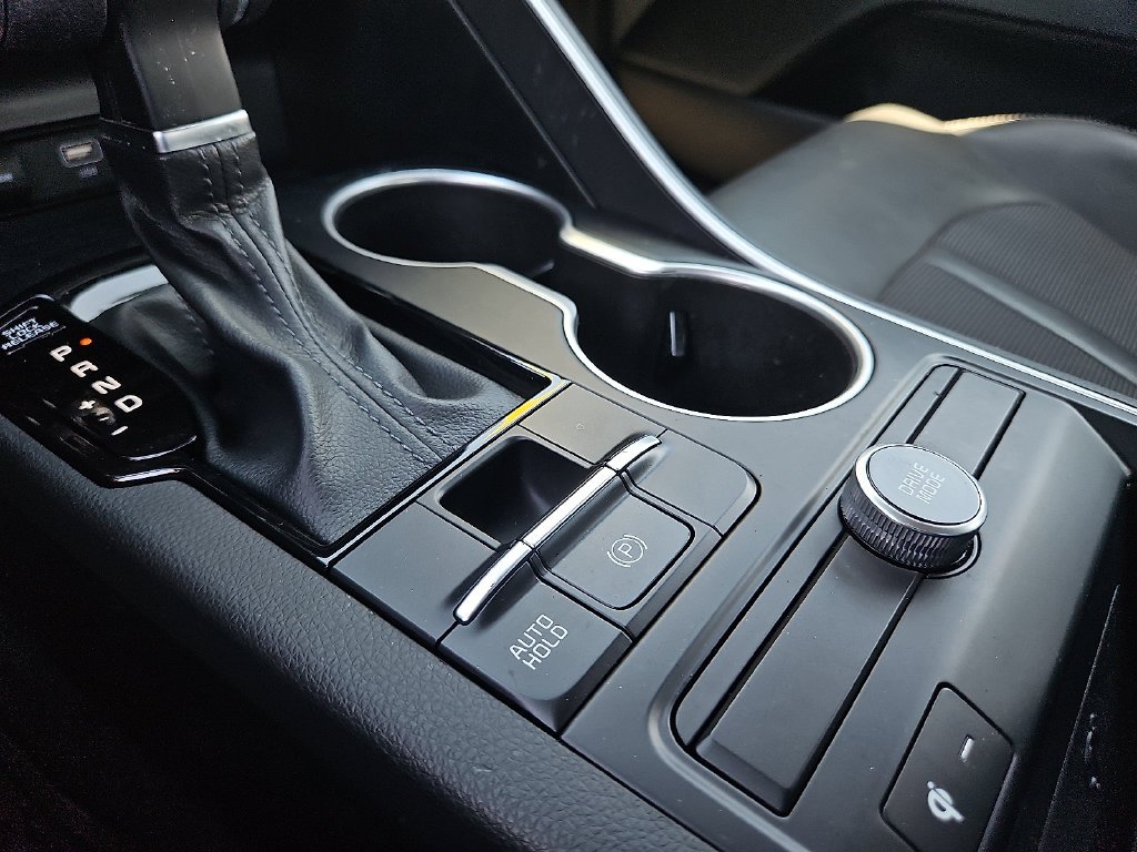 Used 2022 Gray Kia GT-Line image 20