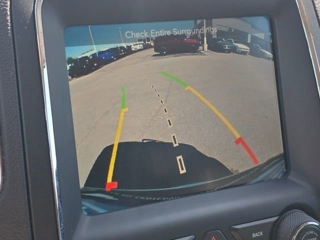 Used 2017 Vice White Tri-Coat Pearl Dodge Citadel image 9