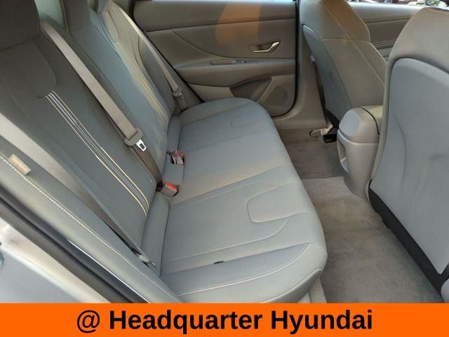 Used 2026 Silver Hyundai SEL Sport image 17