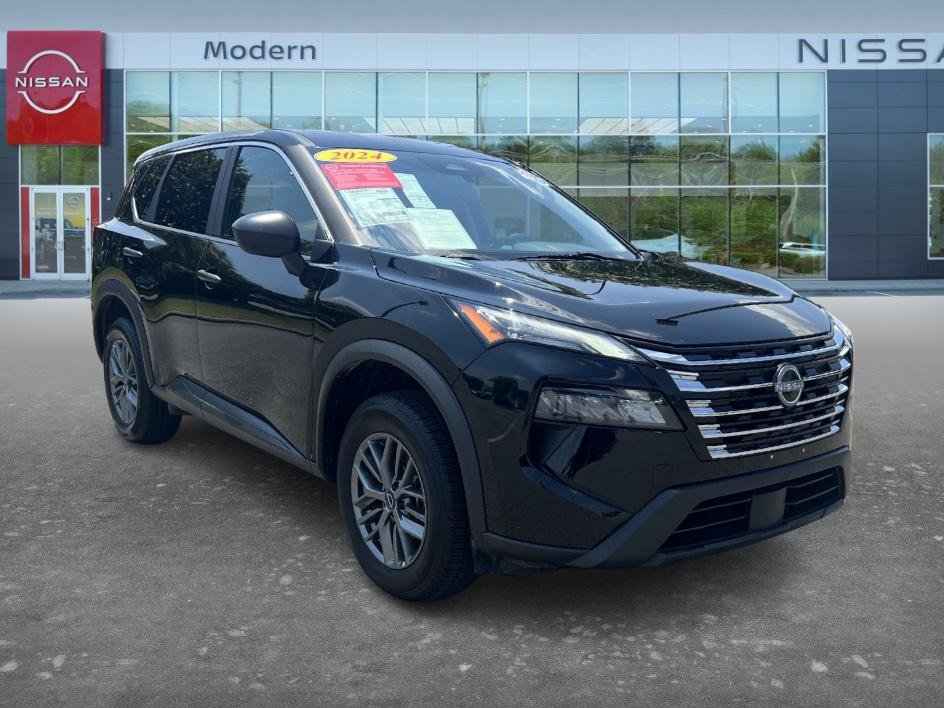 Used 2024 Super Black Nissan S image 3
