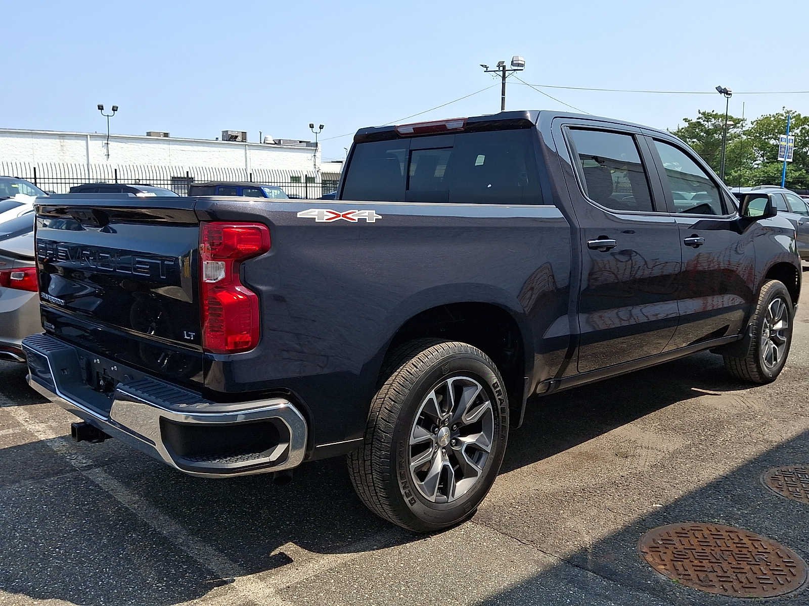 Used 2022 DARK ASH METALLIC Chevrolet LT image 5