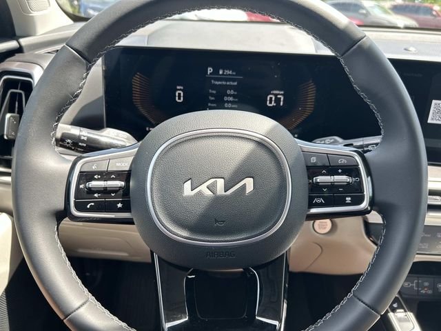 Used 2025 Gray Kia S image 31
