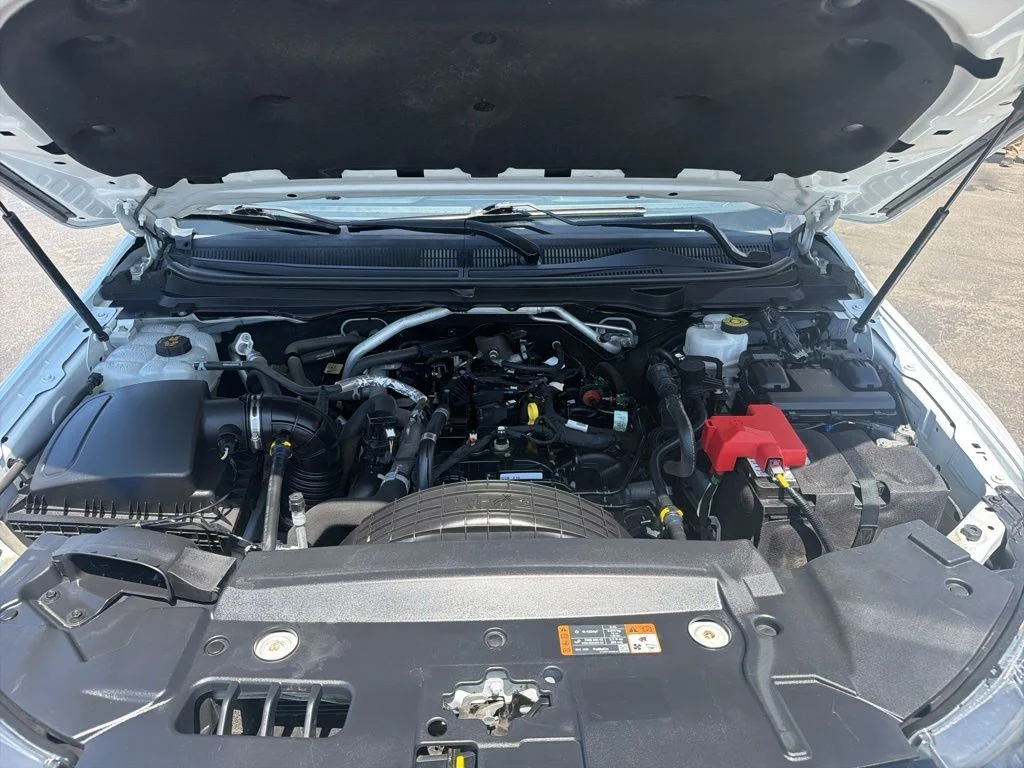 Certified Used 2021 Oxford White Ford XLT image 38