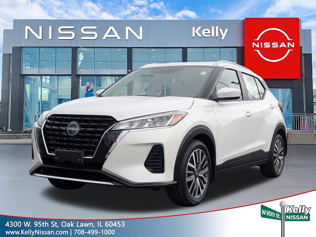 Used 2022 Aspen White Tricoat Nissan SV image 1