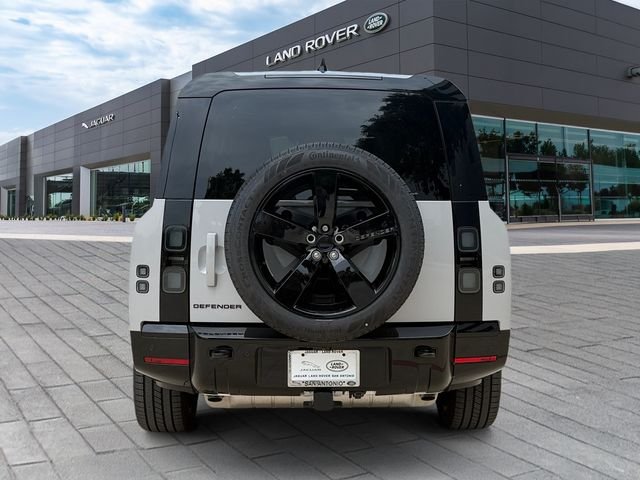 New 2026 Borasco Grey Land Rover X-Dynamic SE image 4