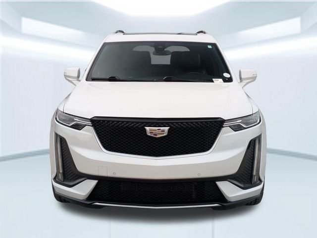 Used 2020 White Cadillac Sport image 11