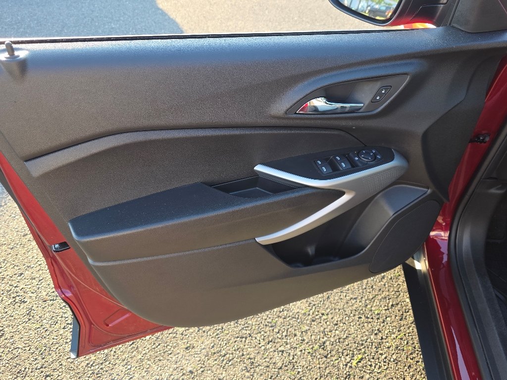 Used 2025 Crimson Metallic Chevrolet 1RS image 30