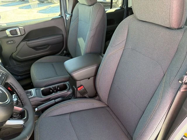 New 2026 Anvil Clear-Coat Exterior Paint Jeep Sport S image 18