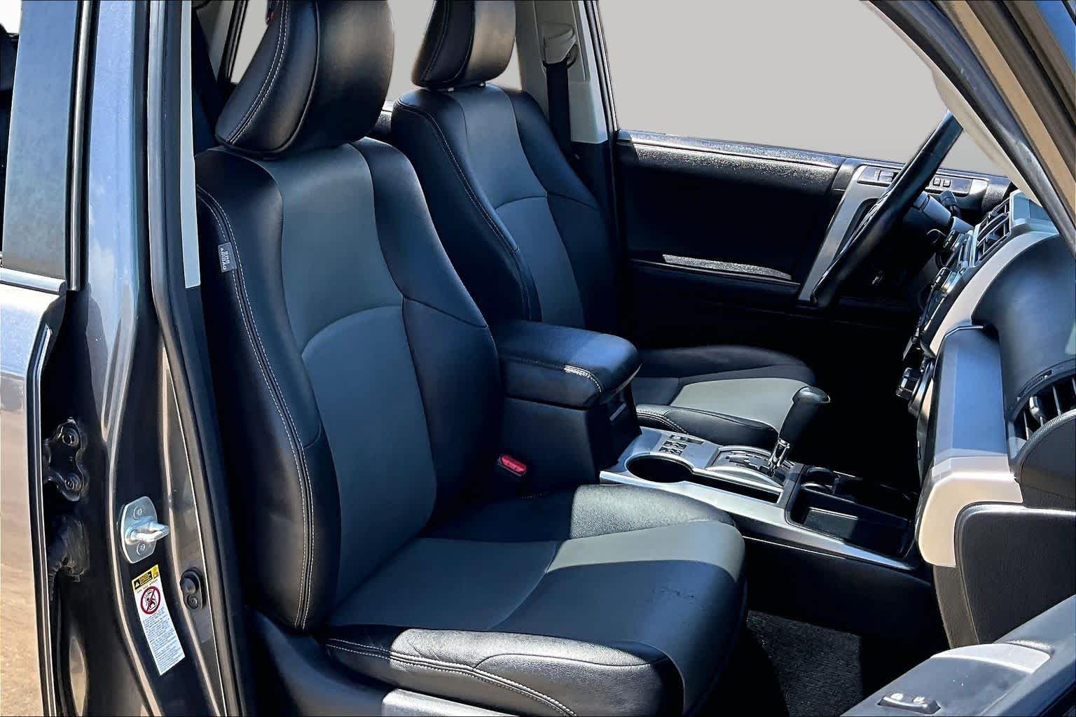 Used 2014 Magnetic Gray Metallic Toyota SR5 Premium image 7